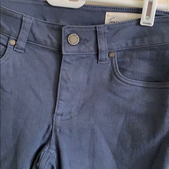 Blue-Gray Skinny Pants  - Picture 3 of 7